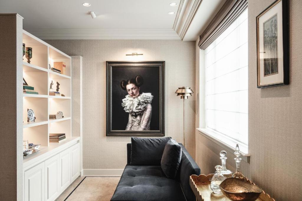 Hotel 717 Амстердам Екстериор снимка A room in the house of the Duke of Grafton