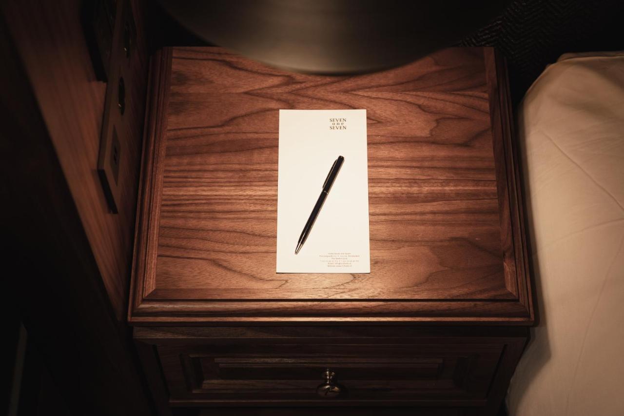 Hotel 717 Амстердам Екстериор снимка A stationery set